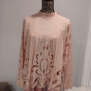 Chic Lace Women's Blouse in Peach